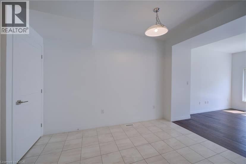30 TIMES SQUARE Boulevard Unit# 23, Stoney Creek, photo 5