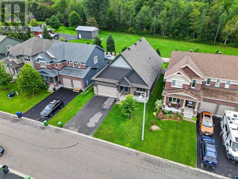 206 Pioneer Road, Russell
