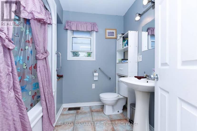 429 Delaware Avenue — photo 15 of 34
