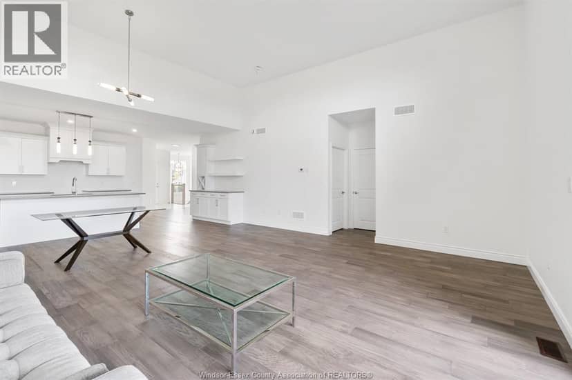 218 McLellan Avenue — photo 16 of 40