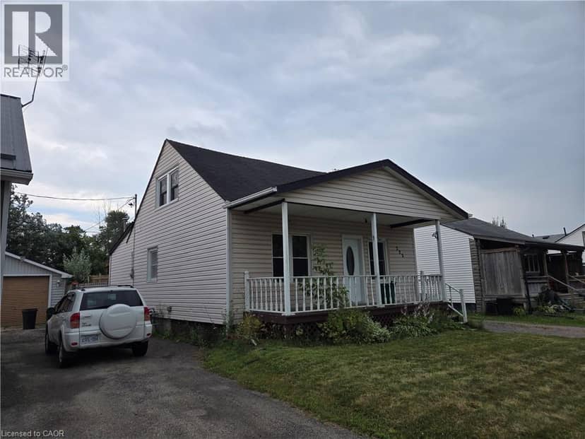 325 SIMPSON Avenue, Welland, photo 2