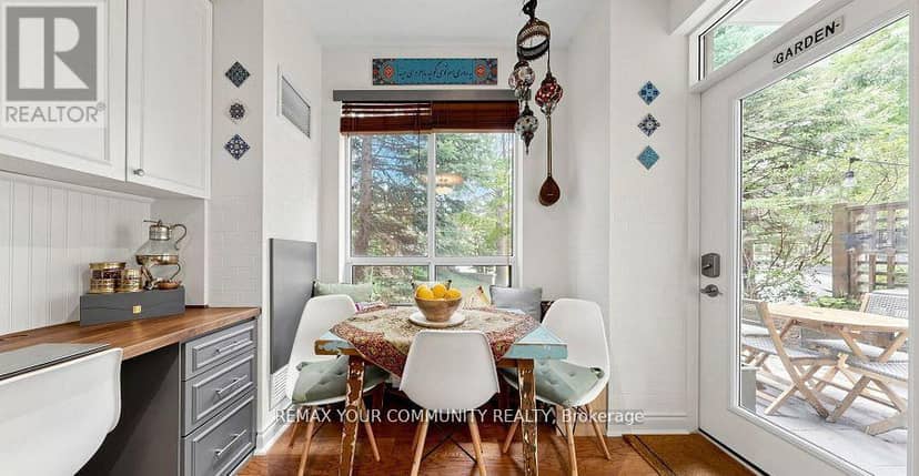 103 - 78 Harrison Garden Boulevard — photo 23 of 40