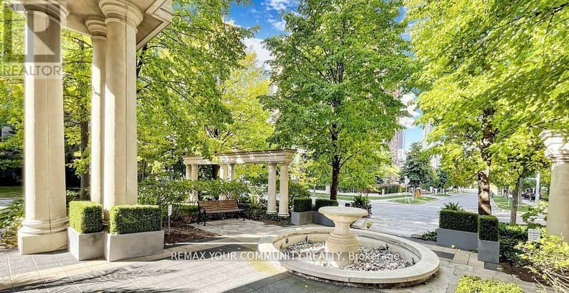 103 - 78 Harrison Garden Boulevard — photo 8 of 40