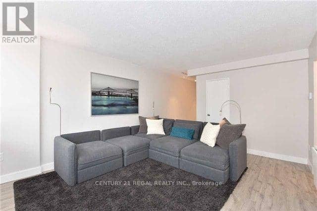 1107 - 30 Gloucester Street, Toronto, photo 2