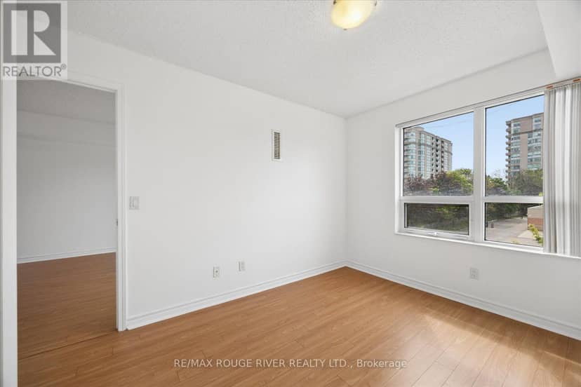 330 - 35 Saranac Boulevard — photo 15 of 25