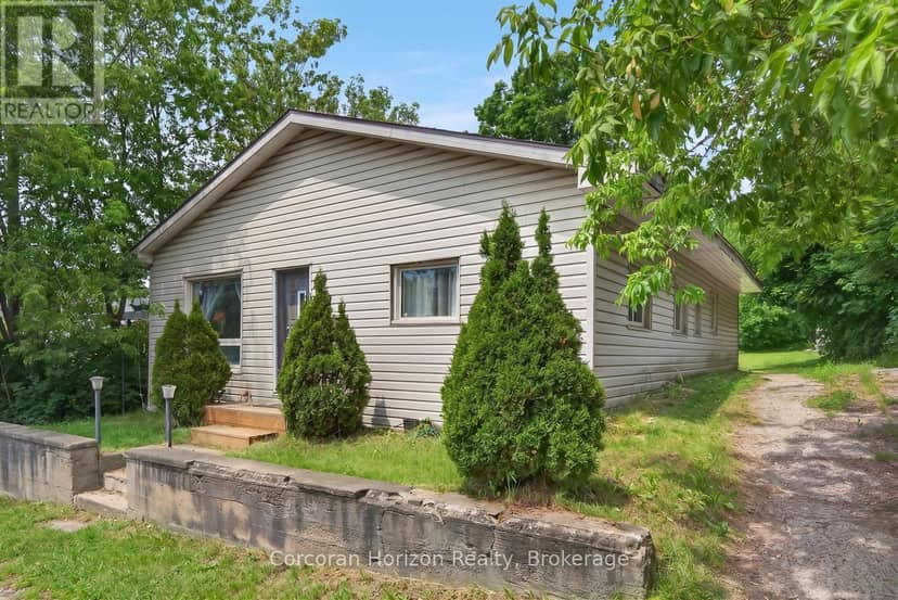 20 Parry Sound Road, Parry Sound
