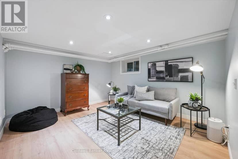 68 Albert Street — photo 21 of 38