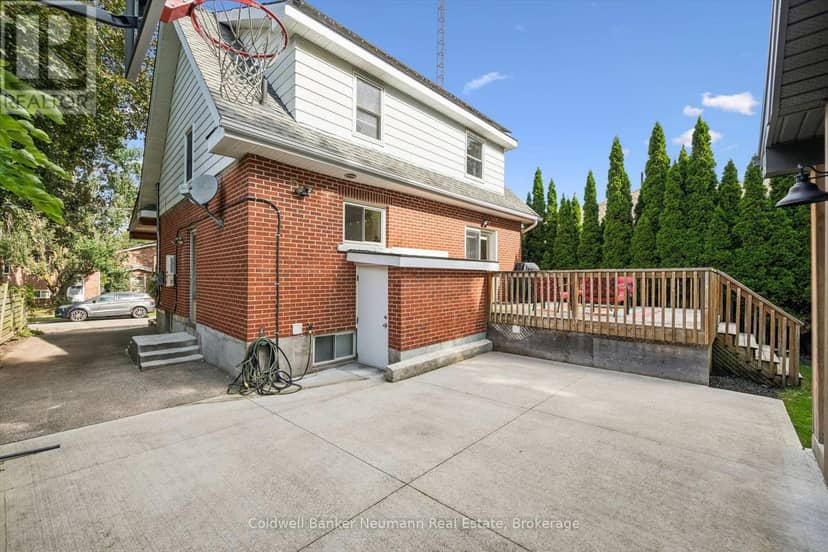 68 Albert Street — photo 31 of 38