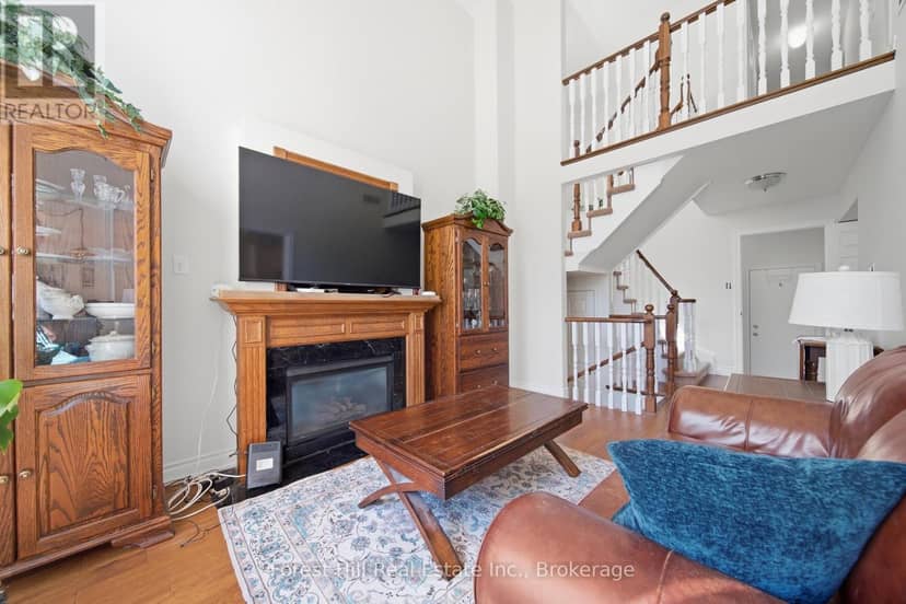 65 Heathfield Crescent — photo 11 of 40
