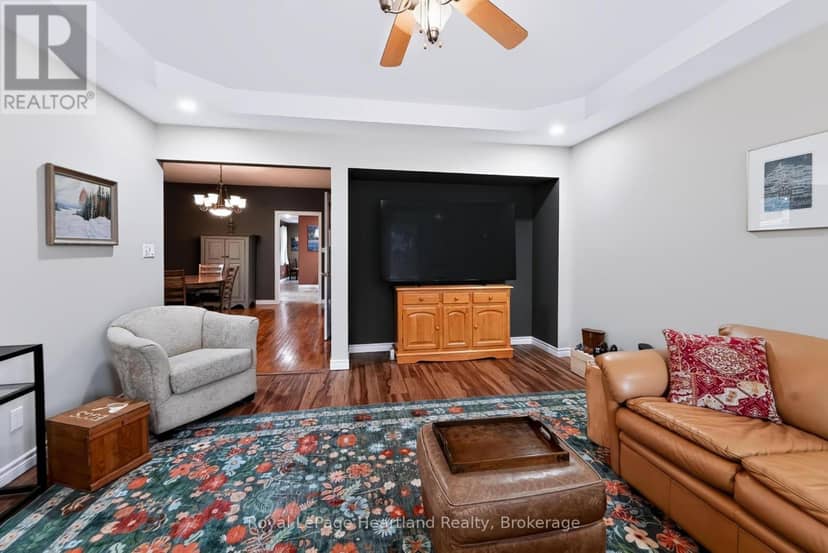 54 Trafalgar Street — photo 9 of 35