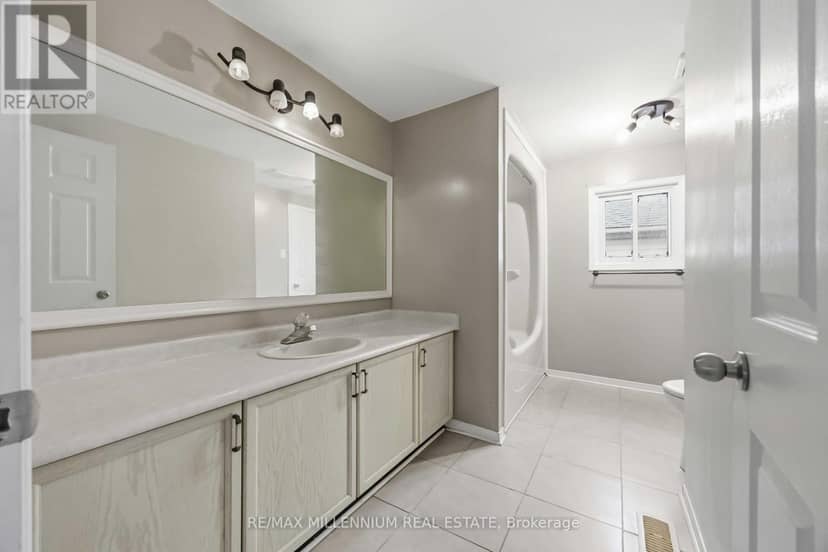 113 Glenabbey Drive — photo 17 of 36