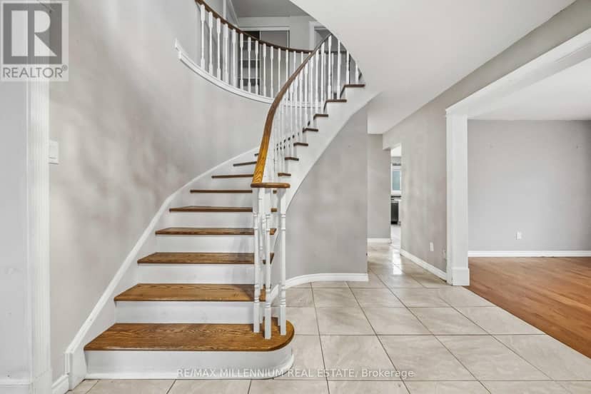 113 Glenabbey Drive — photo 3 of 36