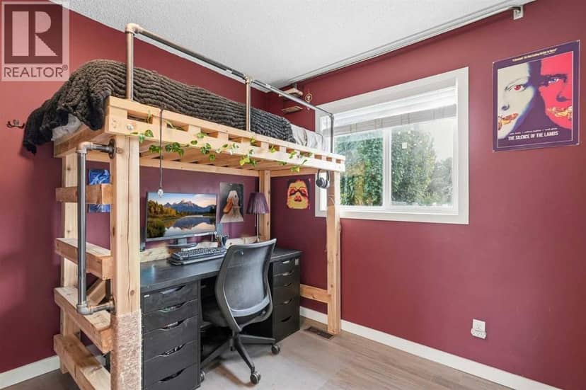 279 Everstone Drive SW — photo 18 of 37