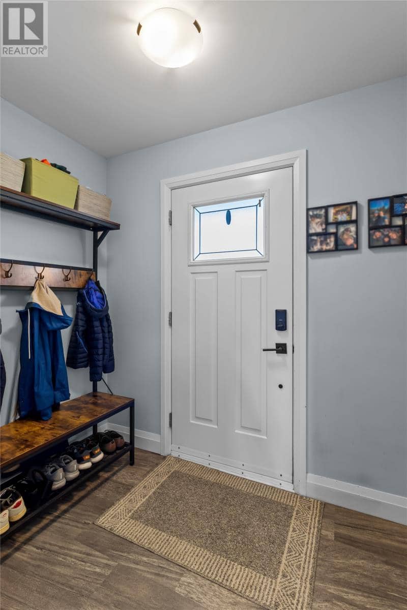 38 Pattison Street — photo 2 of 28