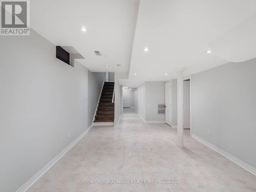 38 Orion Avenue — photo 36 of 40