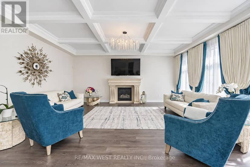 23 Macmurchy Avenue — photo 6 of 22