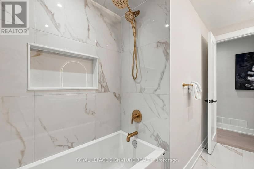 11 Brook Tree Crescent — photo 14 of 40