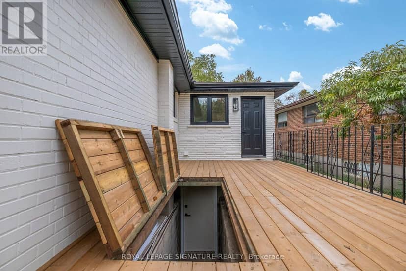 11 Brook Tree Crescent — photo 35 of 40