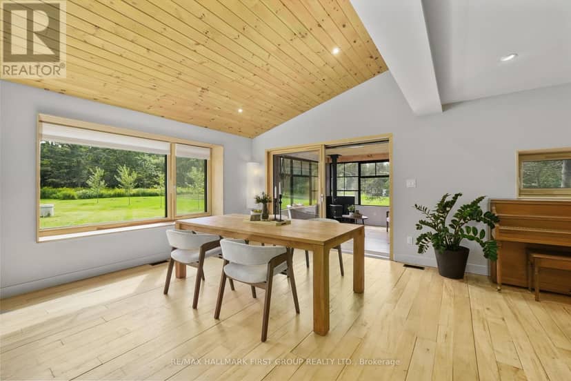 230 Lakeport Road — photo 10 of 40