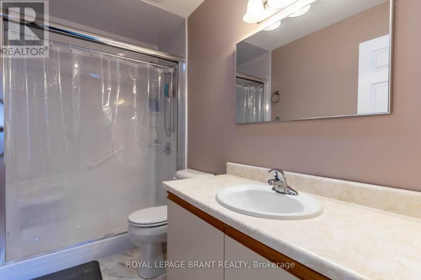 12 Hawkins Crescent — photo 17 of 34