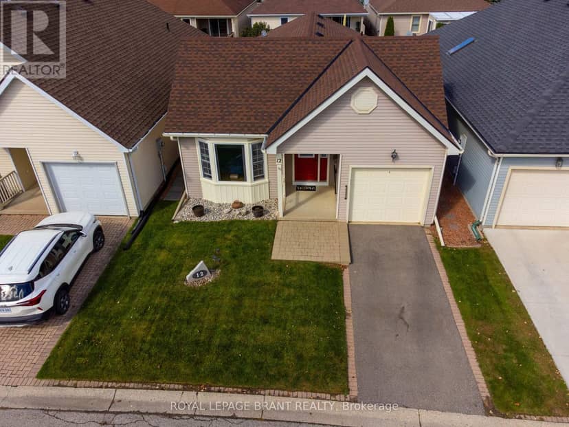 12 Hawkins Crescent — photo 34 of 34