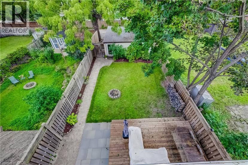 22 MAYNARD Avenue — photo 38 of 40