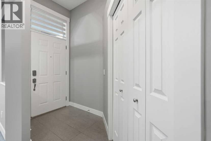 209 Oakmere Close, Chestermere, photo 4