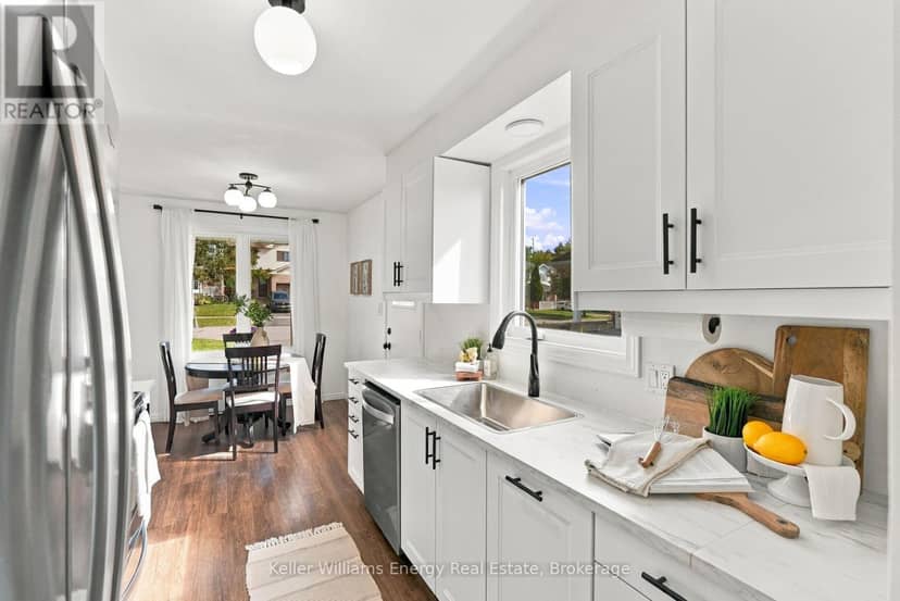 6 Overbank Drive — photo 11 of 40