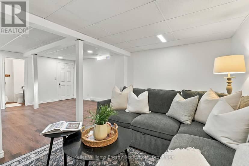 6 Overbank Drive — photo 37 of 40