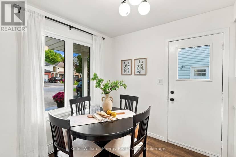 6 Overbank Drive — photo 4 of 40
