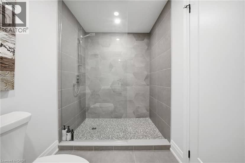 81 FLANDERS Drive — photo 31 of 38