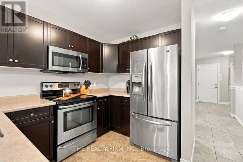 884 Reeves Avenue — photo 13 of 40