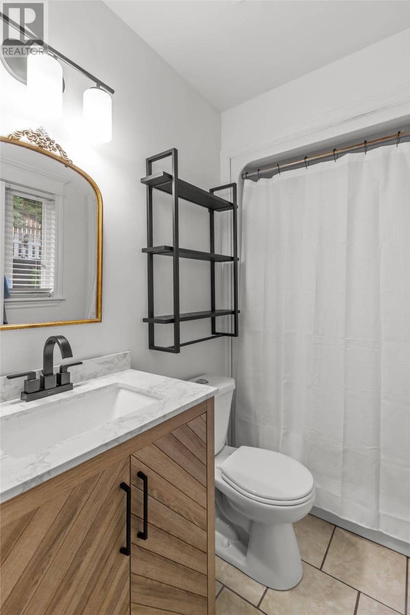 11 Whelans Crescent — photo 17 of 40