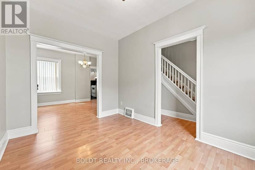 38 Mars Avenue — photo 8 of 22