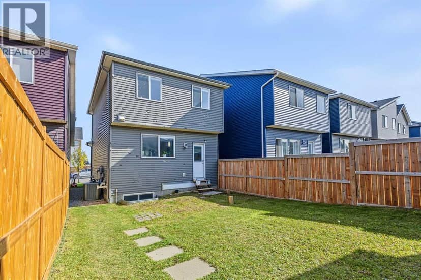 16 Howse Crescent NE — photo 28 of 35