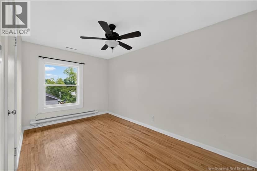 50 Leslie — photo 20 of 40