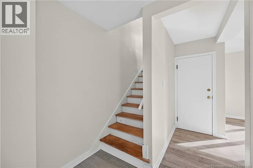 50 Leslie — photo 12 of 40