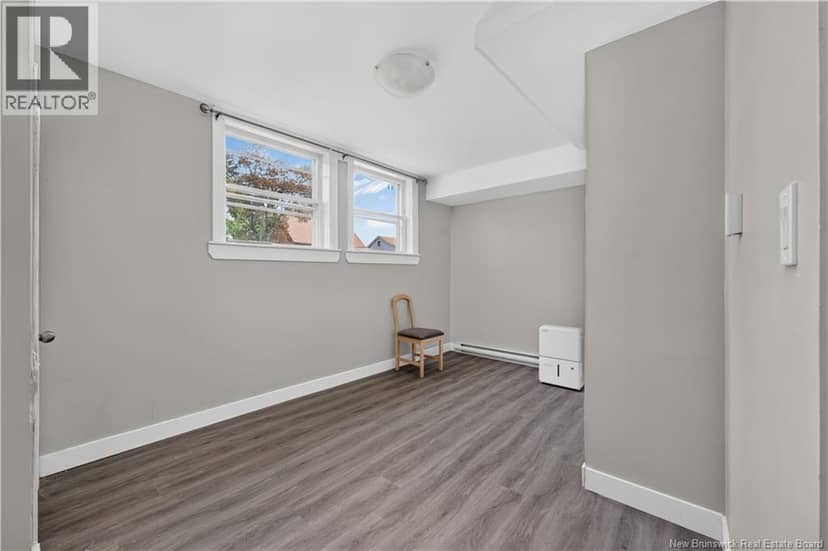 50 Leslie — photo 21 of 40
