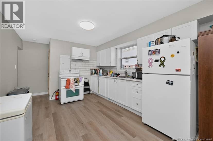 50 Leslie — photo 31 of 40