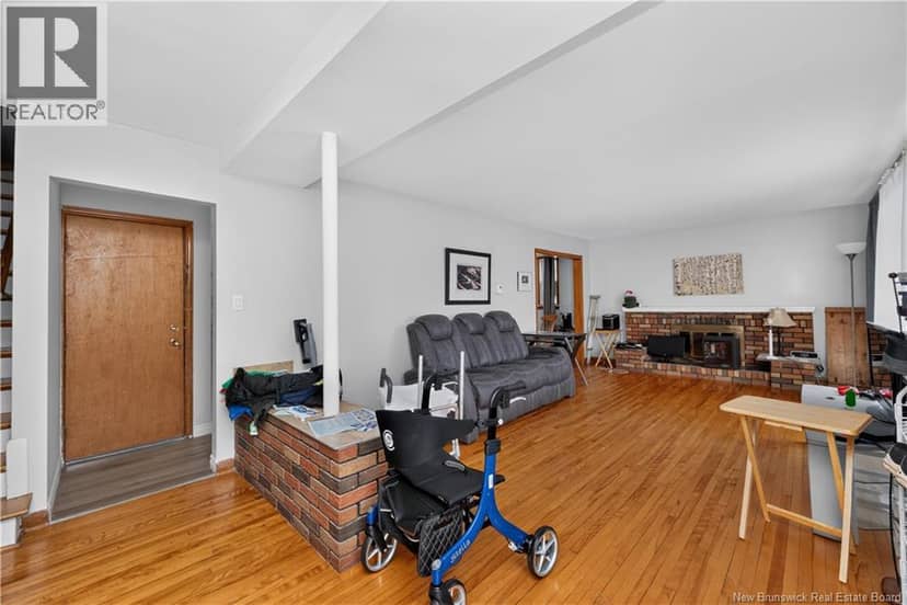 50 Leslie — photo 27 of 40