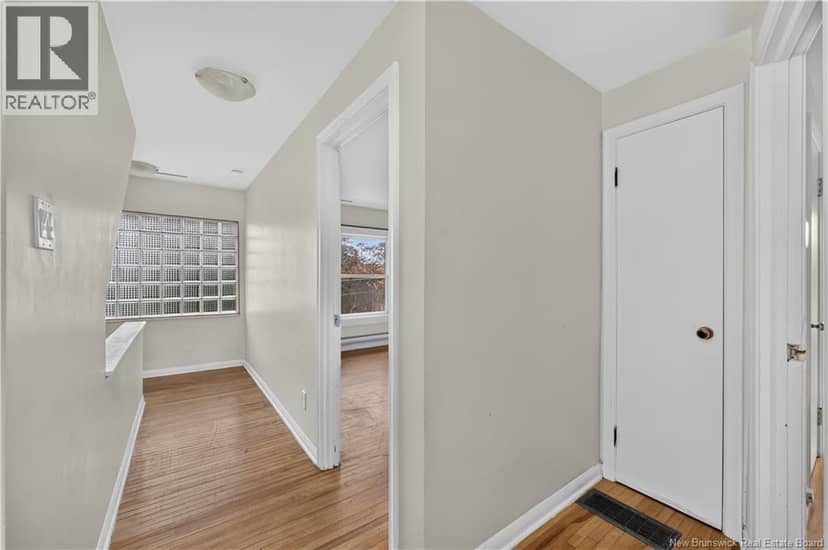 50 Leslie — photo 15 of 40