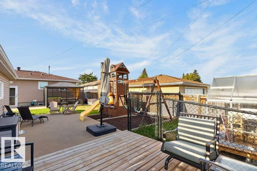 5412 90A AV NW — photo 40 of 40