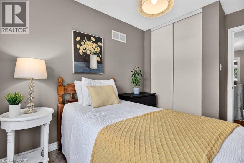 44 FRANCES Avenue Unit# 11 — photo 32 of 40