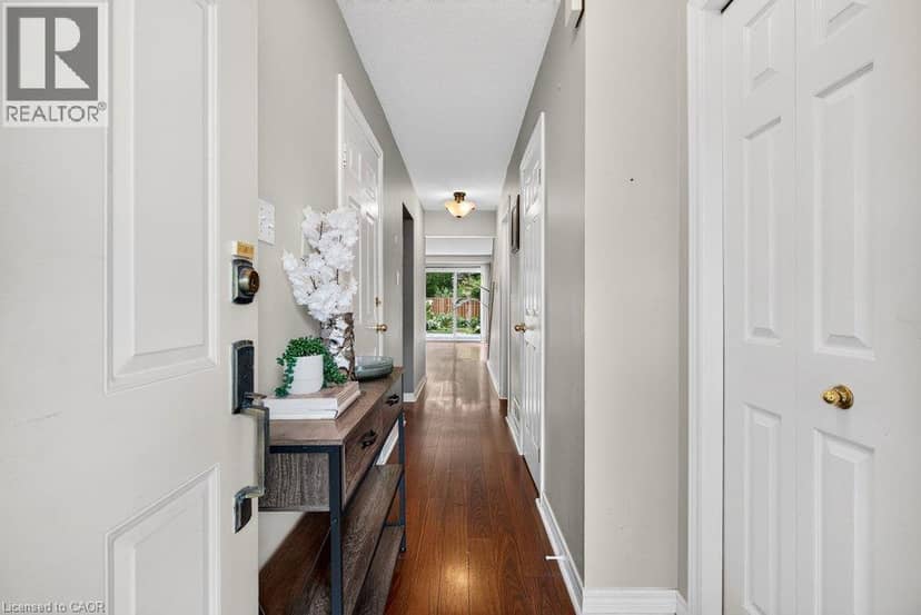 44 FRANCES Avenue Unit# 11 — photo 11 of 40