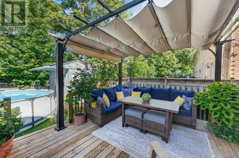 12 Lancaster Court — photo 15 of 17