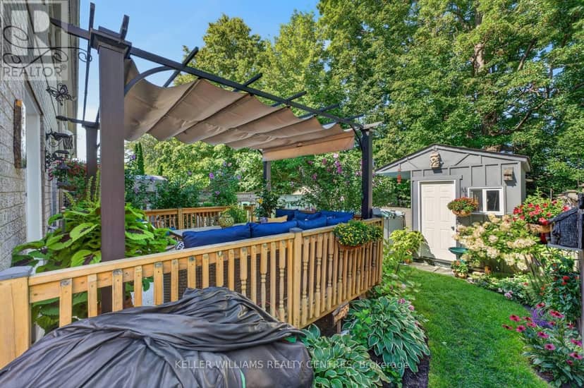 12 Lancaster Court — photo 16 of 17
