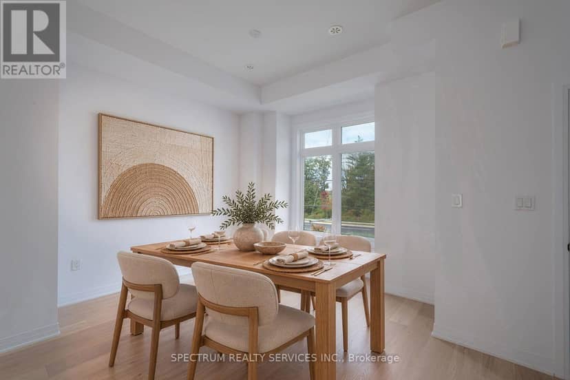 110 De La Roche Drive — photo 14 of 40