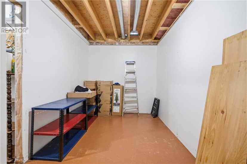 92 Montee Rouleau — photo 34 of 40