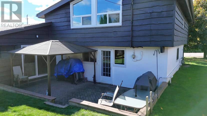 4 Timmins RD, Elliot Lake, photo 8