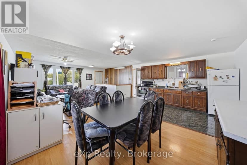 370 Sidney Street — photo 7 of 33
